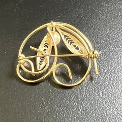 Vintage Freeform Faux Pearl Brooch Open Gold Tone Metal Work Pin