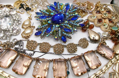 Vintage~Mod Estate Costume Jewelry Lot~AVON~CORO~JERI LOU~J CREW~SARAH~PARK LANE