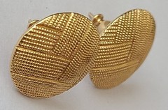 VINTAGE STUNNING BUTTON SIGNED MONET PIERCED EARRINGS