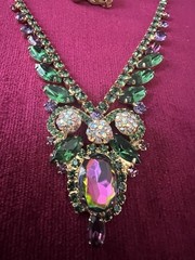 VTG JULIANA STUNNING BIB NECKLACE W/ MATCHING EARRINGS SET GREEN & AMETHYST