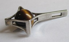 1.5in SMALL VINTAGE STERLING SILVER FINLAND MODERNIST PENDANT TIGER’S EYE ORB