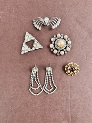 AS IS For Repair-Vintage/costume Jewelry Lot pins buckles bracelet