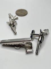 Vintage Anson Silver Tone Detailed Pistol Revolver Cufflinks Tie Clip MCM