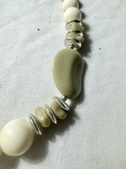 Vintage 1960s Lucite Butter/Kidney Bean Necklace Cream&Green Color Hong Kong 24”