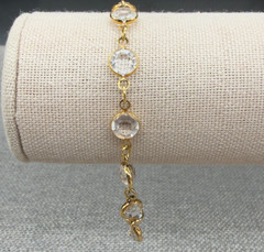 Vintage Swarovski Bracelet Crystal Station Bezel Set Gold Tone Chain Size 6.5