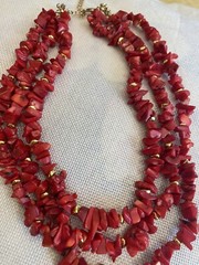 Vintage Red Natural Coral Chip Necklace 3 Three Strands 18 In Gold Tone Estate