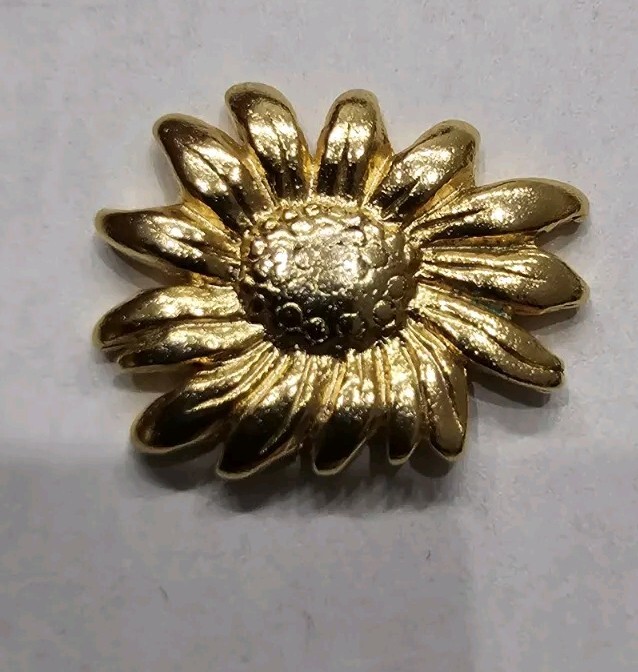 Vtg Gold Tone SunFlower Pin Floral Nature Design Garden Spring Htf Farm Beauty