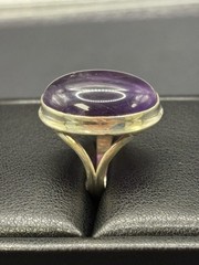 Vintage Sterling Silver 25x17MM Amethyst Cab Ring 7 Grams Size 9 E22