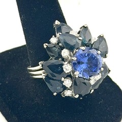 VINTAGE 1960’S 0.60 CTW DIAMOND + 11 CTW SAPPHIRE RING – 18K YG 14.74 GRAMS