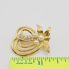 Heart Modernist Abstract Faux Pearl Rhinestone Open Metal Gold Tone Brooch Pin