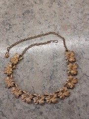 Vintage Goldtone Leaf Adjustable Length Necklace 16.5″