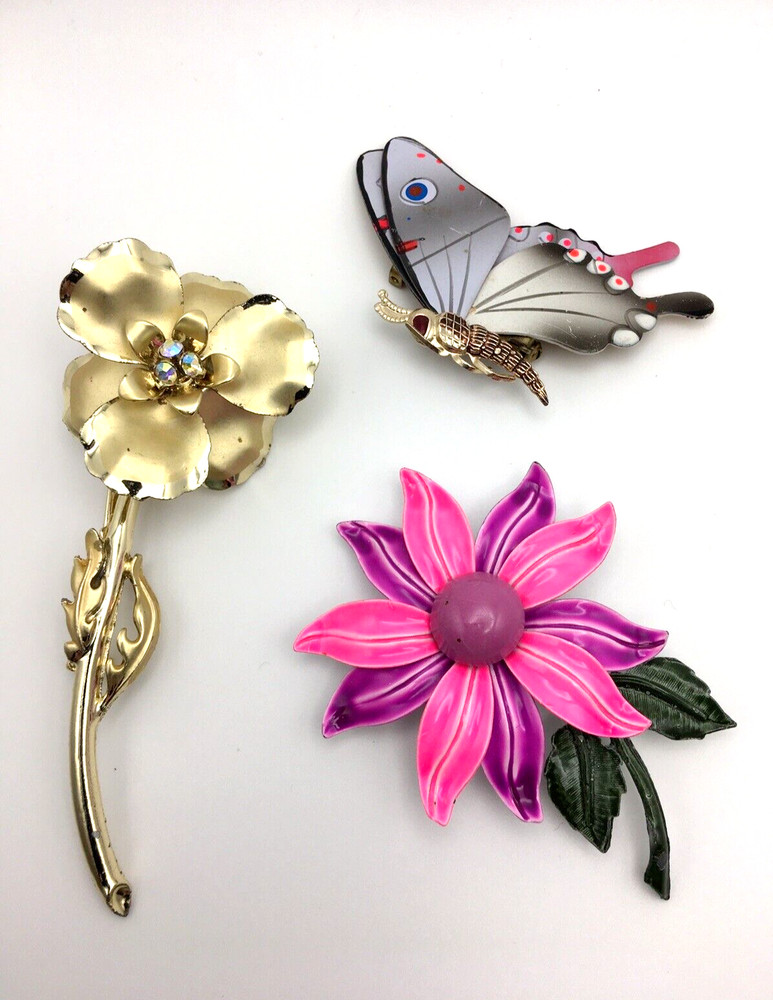 Vintage Enamel / Gold Tone Flower Pin / Brooch Lot – Mixed Materials – 1 Signed