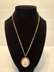 Vintage Rose Cameo Necklace Pink/White Gold Tone Chain