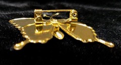 Vintage Gold Tone Enamel Butterfly Brooch / Pin 1 5/8″W X 1.5″T Bug Beautiful
