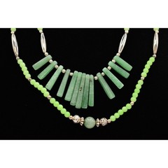 Vintage Green Cabochon Beaded Necklace Green Faux Jade Silver Tone Layered Bin2C