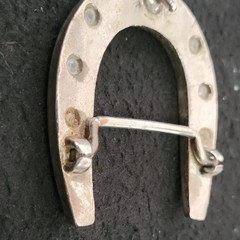 Vintage Silver Tone Horseshoe Brooch Pin, Luck Theme, Unisex Adults