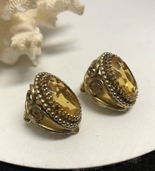 Vintage WHITING & DAVIS “FACETED CITRINE GLASS” GOLD TONE CLIP EARRINGS-Filigree