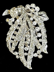 Vintage Rhodium Plated Clear Rhinestone Fancy 1940s-1950s Dress Fur Clip 2.5″ L