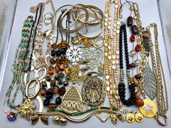 Vintage 41 Lot Gold Tone Jewelry Retro 1980s 90s Necklace Earrings Pin Bracelet