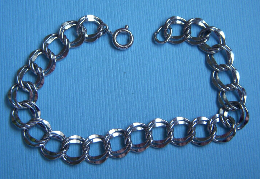 Vintage 6 3/4″ double link sterling charm bracelet