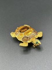 AAi Gold Tone Green Eye Rhinestone Turtle Brooch