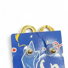 Navy blue and gold chain