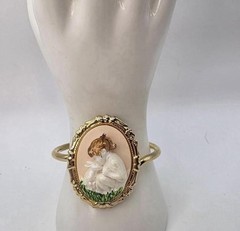VINTAGE Cameo Jewelry Set Gold Tone Oval Multicolor Necklace Pendant Bracelet