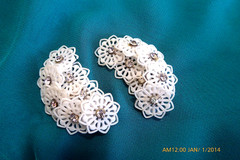 VINTAGE 50s SOFT PLASTIC & RHINESTONE FLOWER EAR-CLIMBER EARRINGS