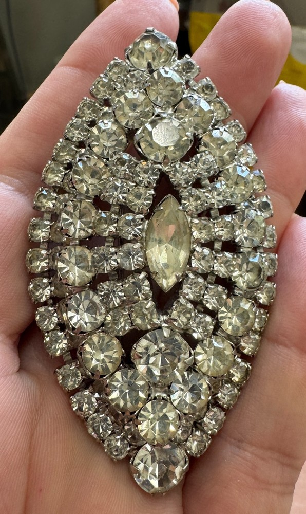 VTG Hollywood Regency brooch marquise-cut round rhinestones 3″ shimmers