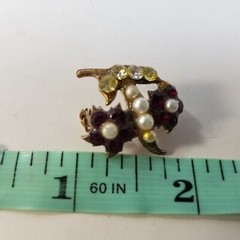 Flower Rhinestone Brooch Vtg Red Gold Tone Faux Pearl Pin Brooch