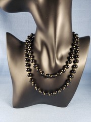 Vintage black onyx 14K gold beads necklace 30″ hand knotted