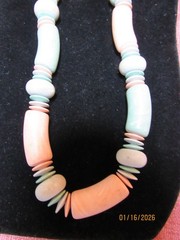 AVON SUN BLEACHED CHUNKY CLAY ? NECKLACE 17″ VGUC