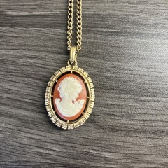 Vintage Avon Cameo Necklace Reversible Gold Tone 23” Statement Pendant