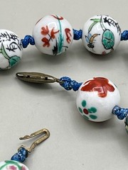 VINTAGE HAND PAINTED KNOTTED PORCELAIN CHINESE ASIAN BEAD NECKLACE cloisonné 18”