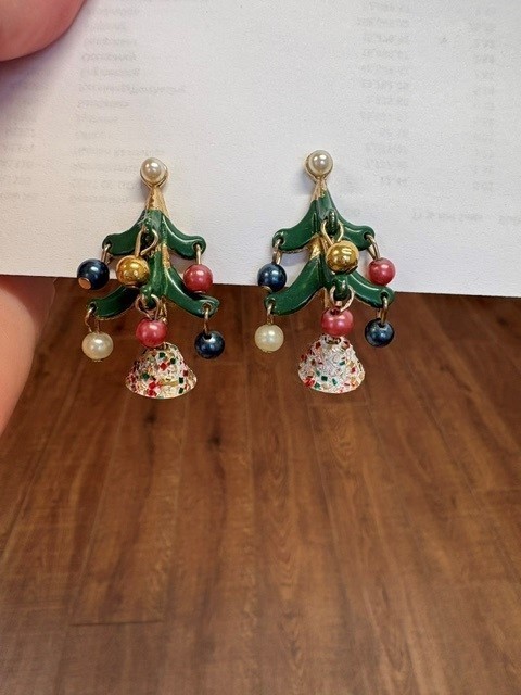 Robert Zentall Holiday Tree with dangling ornaments & Bell that rings-Jewellery