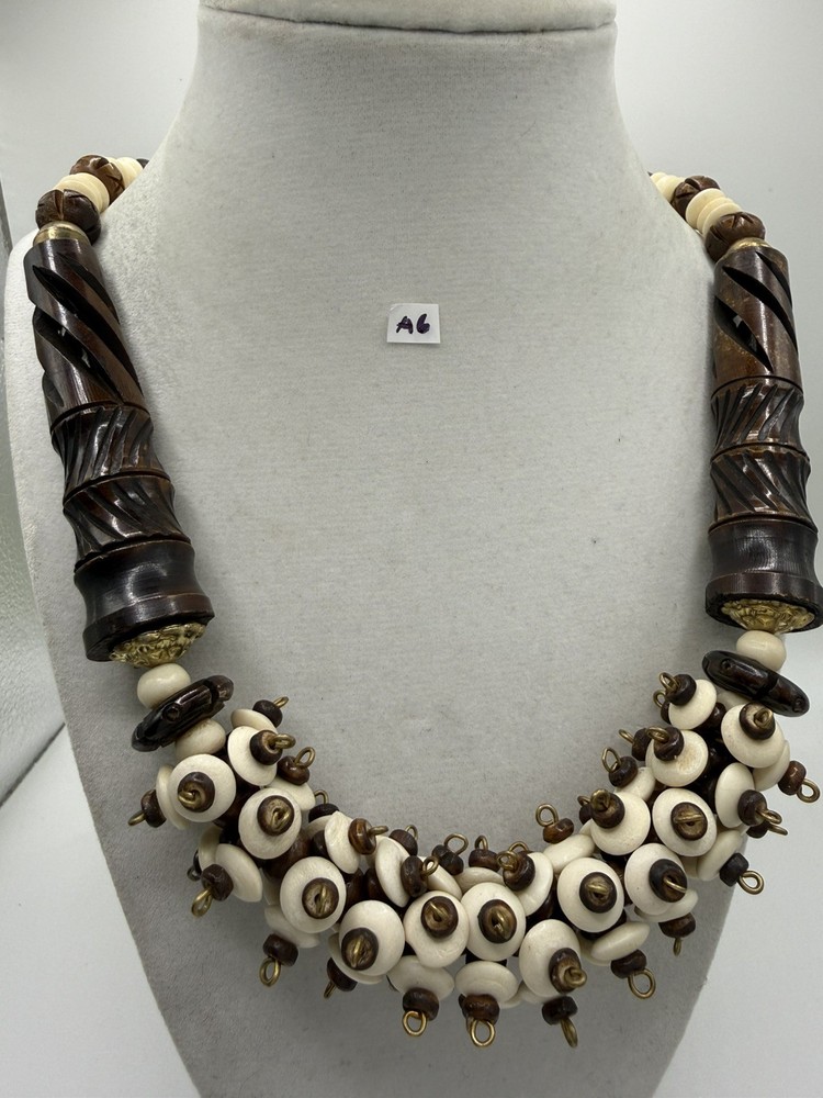Vintage Tribal Carved Wood Bead Necklace Boho Statement Bib Necklace