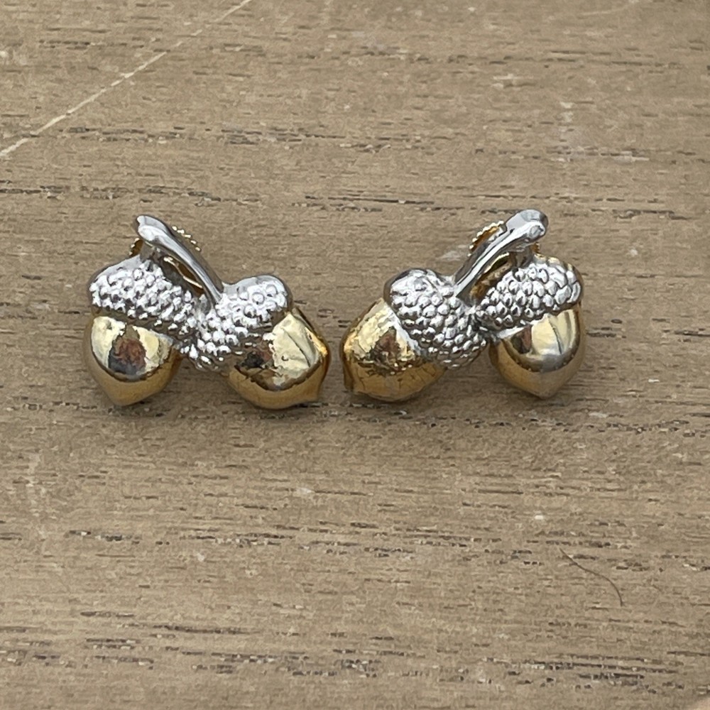 Vintage Unbranded Silver & Gold Toned Acorn Earrings With Screw-Back Closure
