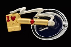 Danecraft Vintage Cigar Pin Brooch I Love Cigars Ash Tray Gold Silver NOS BinA7