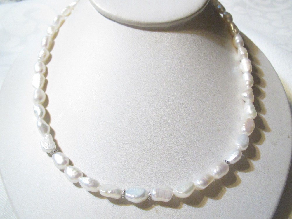PRETTY 18″ LARGE WHITE BAROQUE PEARLS NECKLACE WITH STERLING SILVER CLASP