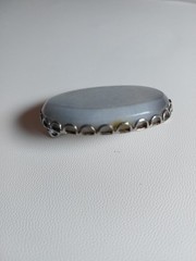 Natural Stone Oval Brooch Silver-tone Pin