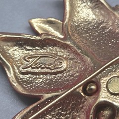 Vintage Tona Red & Gold Satin Poinsettia Brooch Pin Jewelry Signed 2.25″ EUC