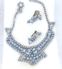 Vintage 1950s Pastel Blue Rhinestone Bib Choker Necklace Earring Set