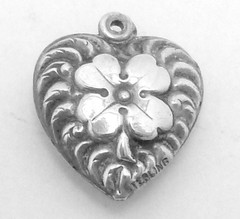 Vtg Sterling Silver Ornate 4 Leaf Clover Luck Puffy Heart Charm Pendant 27431