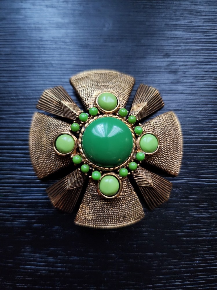 HUGE Vintage Green Lucite Textured Brutalist Medallion MCM Brooch