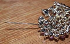 VTG STAR Floral Bouquet Pin Brooch Red & Pink Rhinestones Stones Flowers Leaves