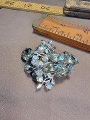 Vintage Blue Smoky Gray Silver Tone Rhinestone Brooch AB