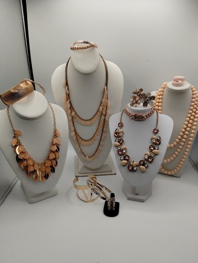 Elegant Peach And Gold Tone Jewelry Lot. Some New Some Used. 17 Pieces. Lot#140