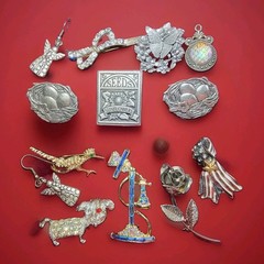 Vintage Jewelry Lot – Brooches Birds & Blooms Pewter, Flag, Candlestick Phone ++