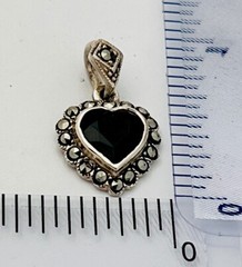 New 925 Sterling Silver Thailand Marcasite Garnet Heart Pendant