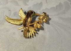 NEW Retired Vintage Joan Rivers Pin Brooch Flights of Fantasy Hummingbird Enamel